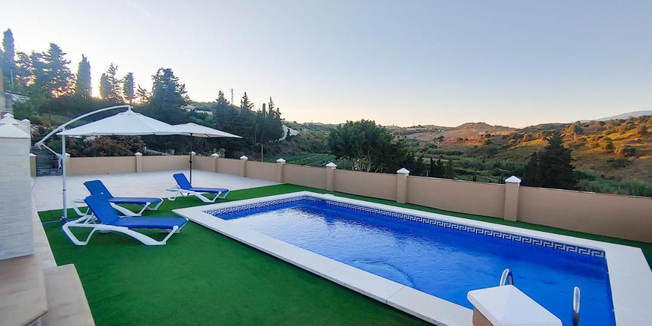 Villa Del Carmen Almayate Alto Екстериор снимка